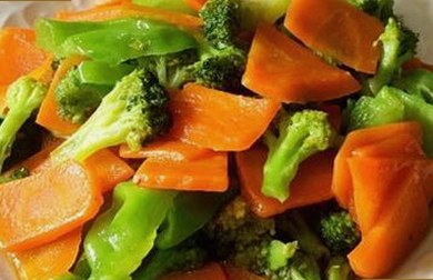 体操冠军吴柳芳陷入感情风波，前男友曝出轨视频引热议